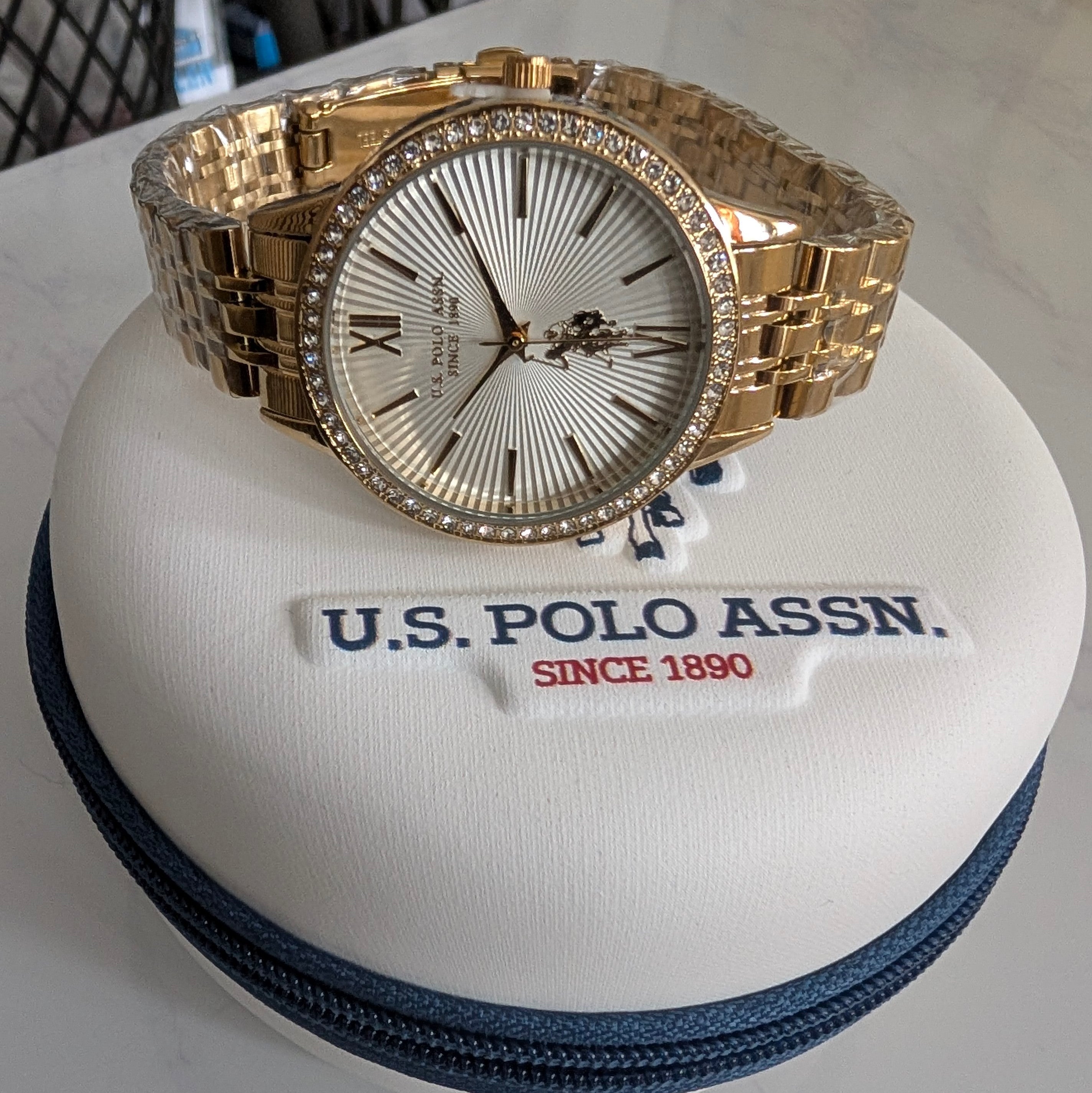 Montre de la marque us polo assn pour Femme