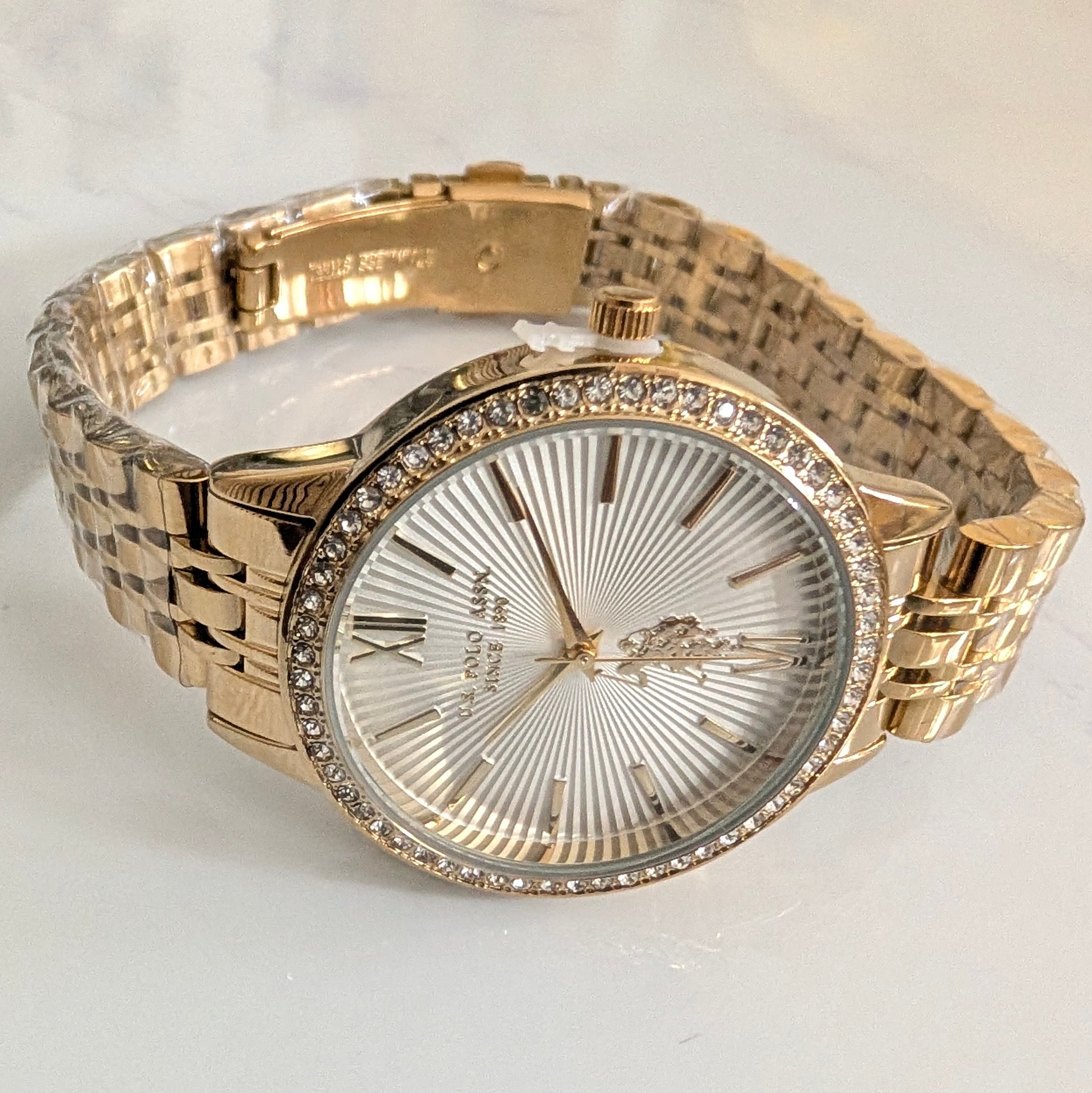 Montre de la marque us polo assn pour Femme