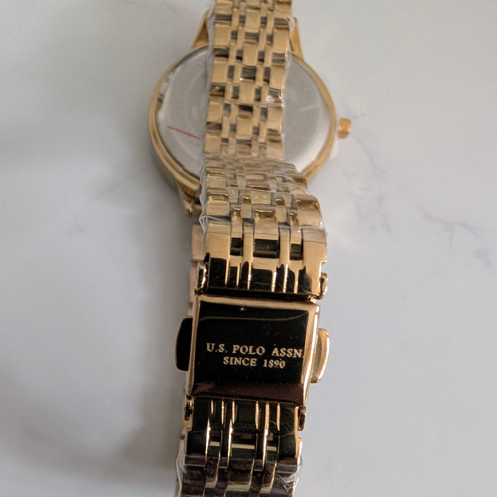 Montre de la marque us polo assn pour Femme