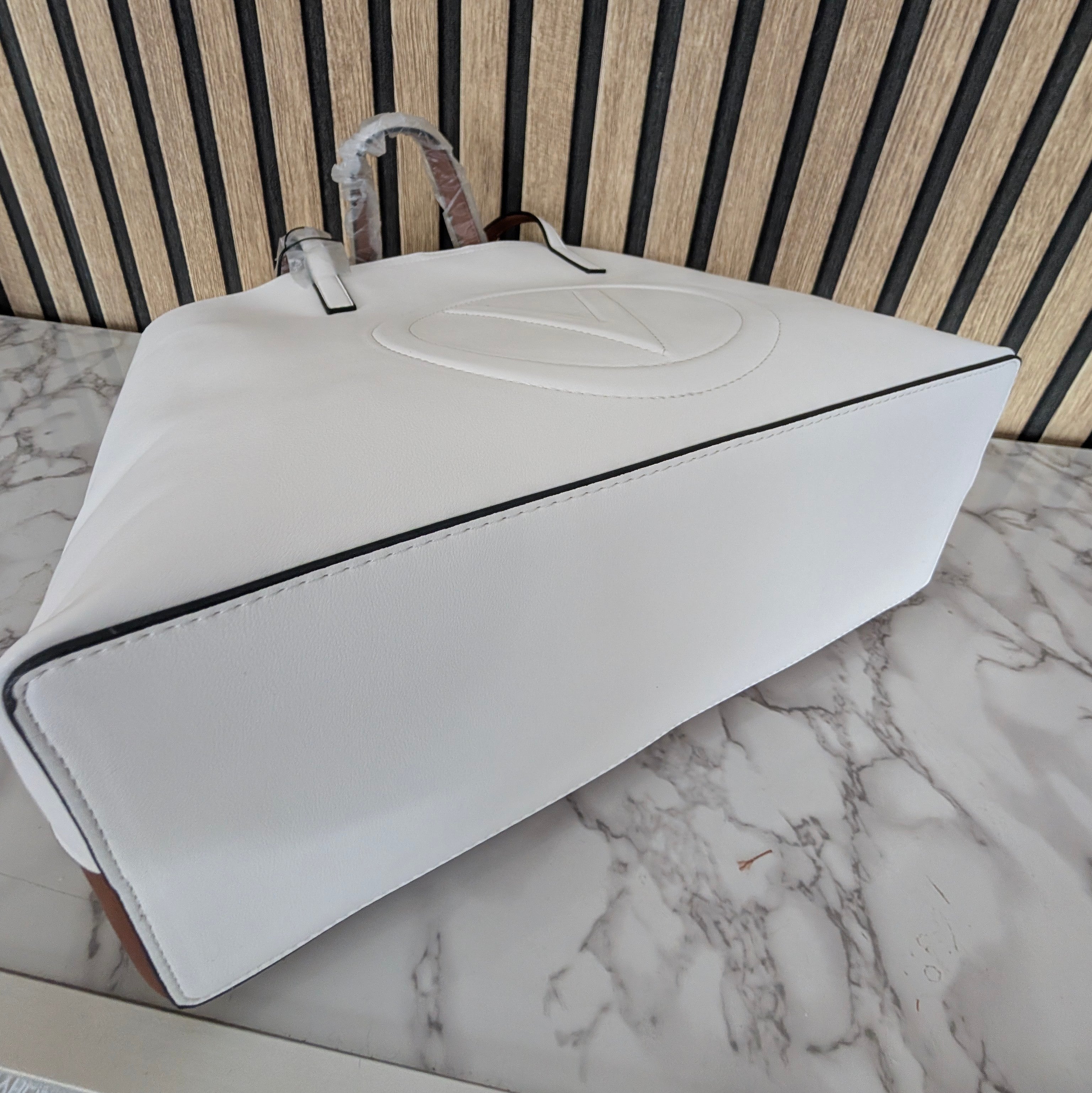 Two-tone bag from Mario VALENTINO